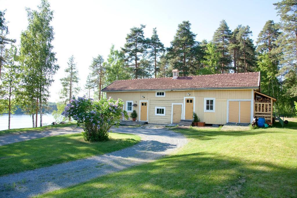 B&B Pinus Мянтюхарью Экстерьер фото